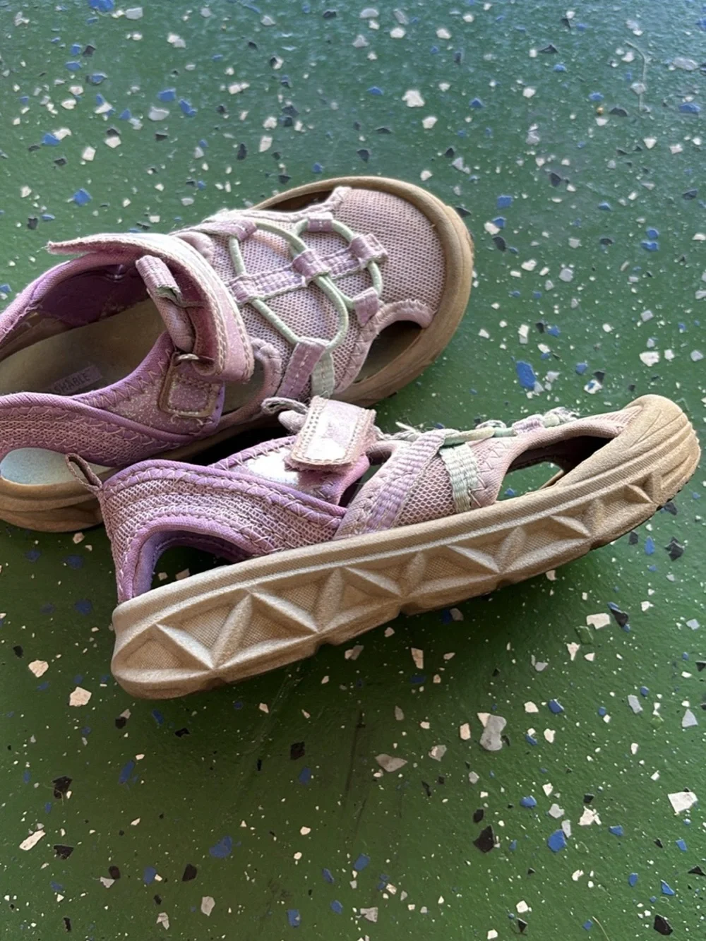 Oshkosh Kids Lightweight Pink and Lavender Sport Sandals 9